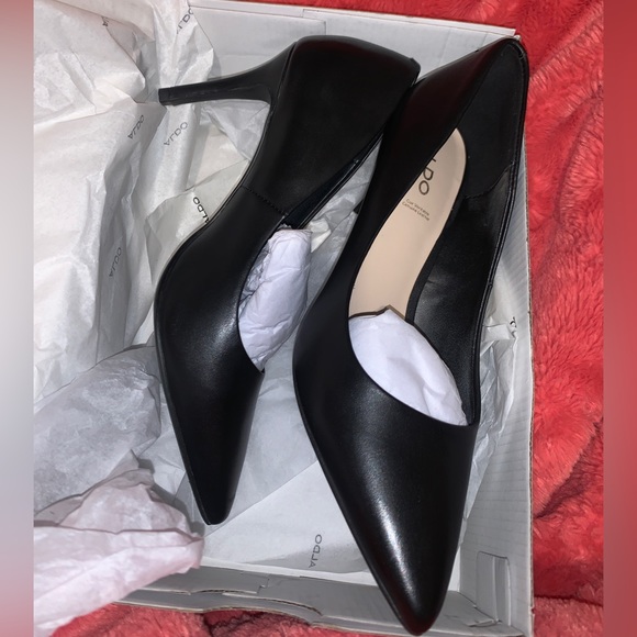 Black pointy toe pump size 8 - Picture 5 of 5